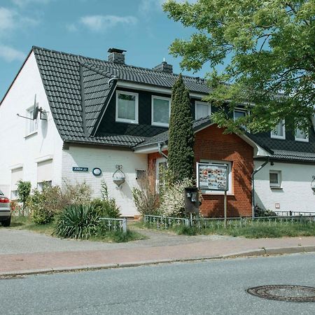 Haus-Karin-Ferienwohnung-2 比苏姆 外观 照片