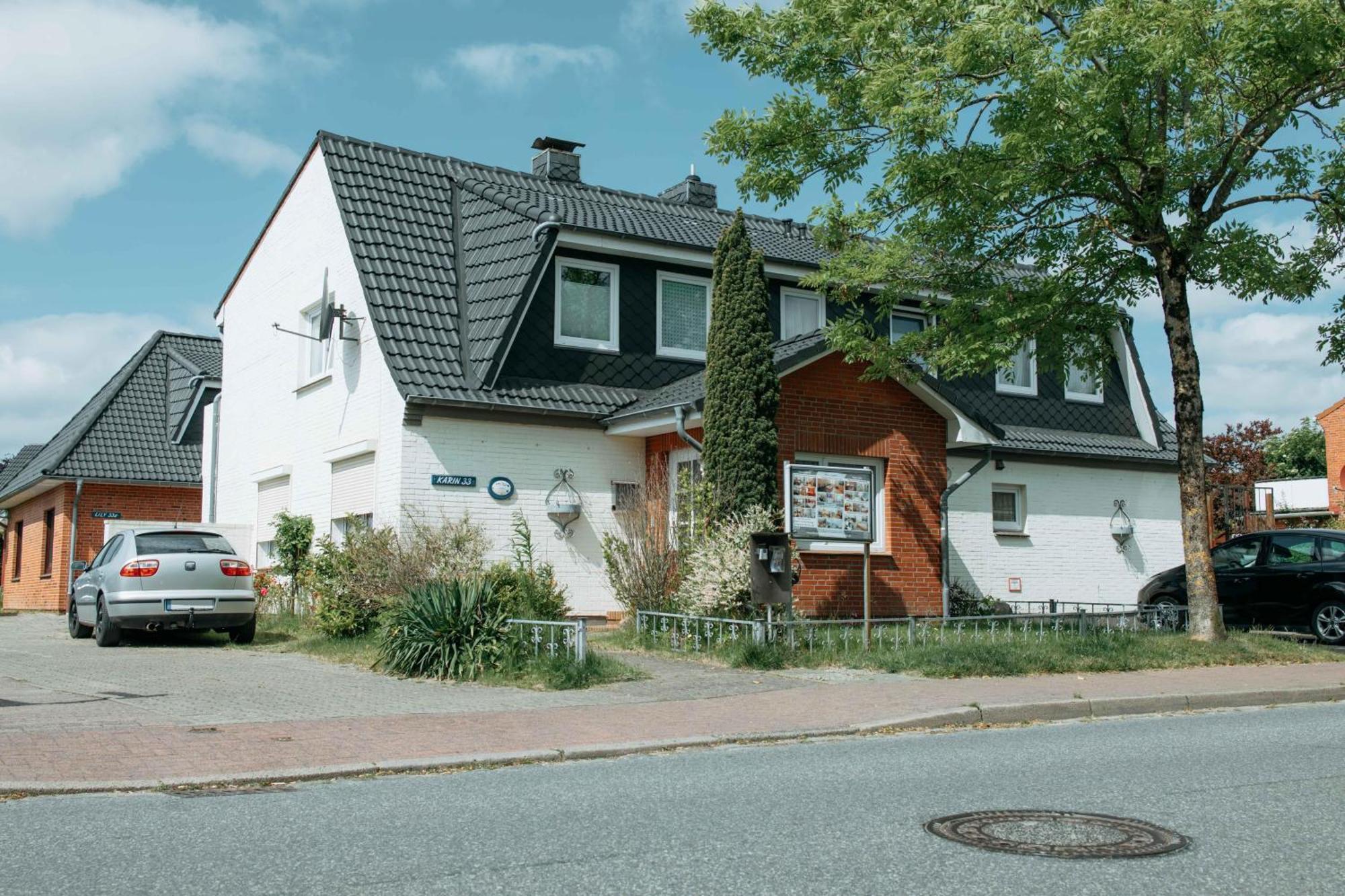 Haus-Karin-Ferienwohnung-2 比苏姆 外观 照片